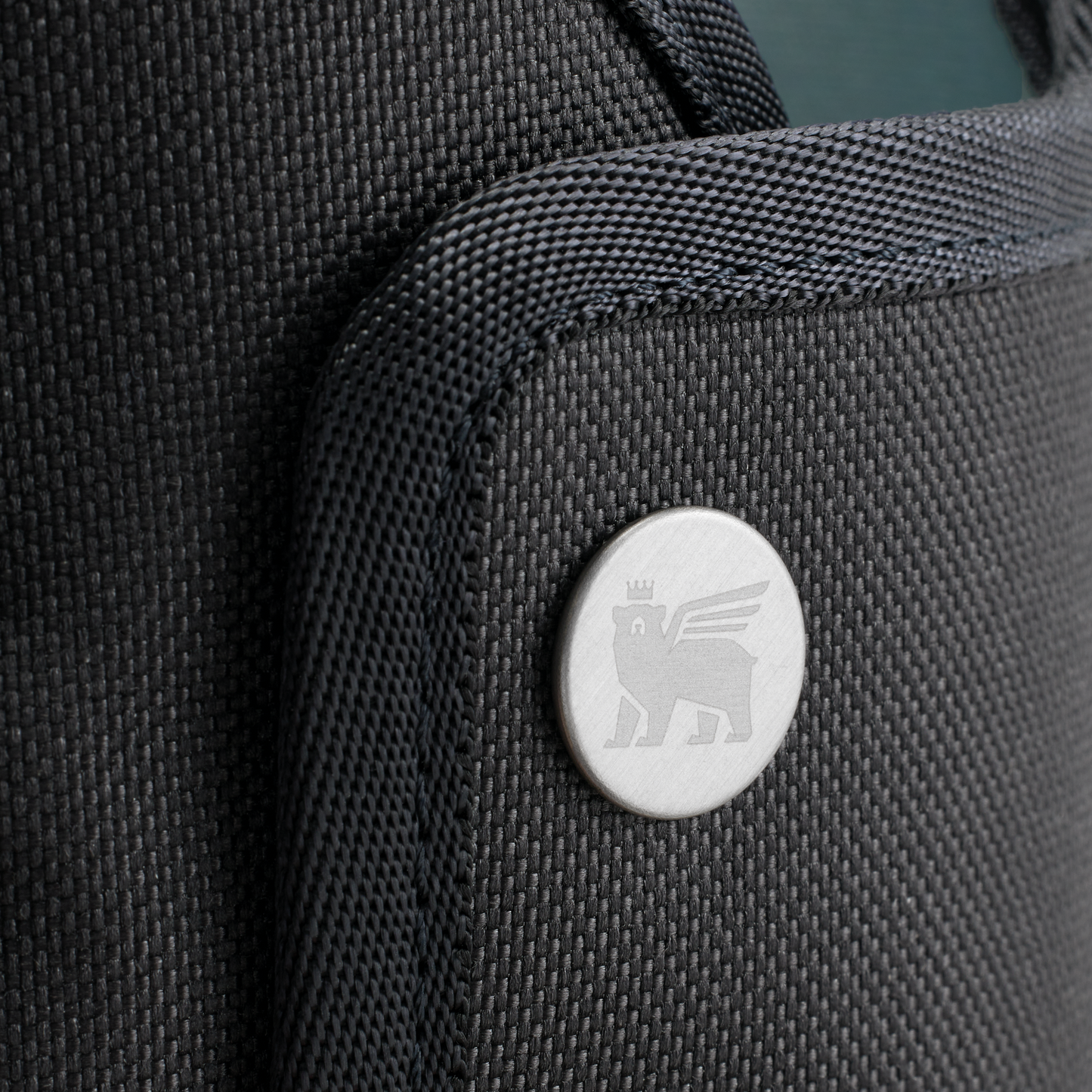 THE ALL DAY 1.2L QUENCHER CARRY-ALL